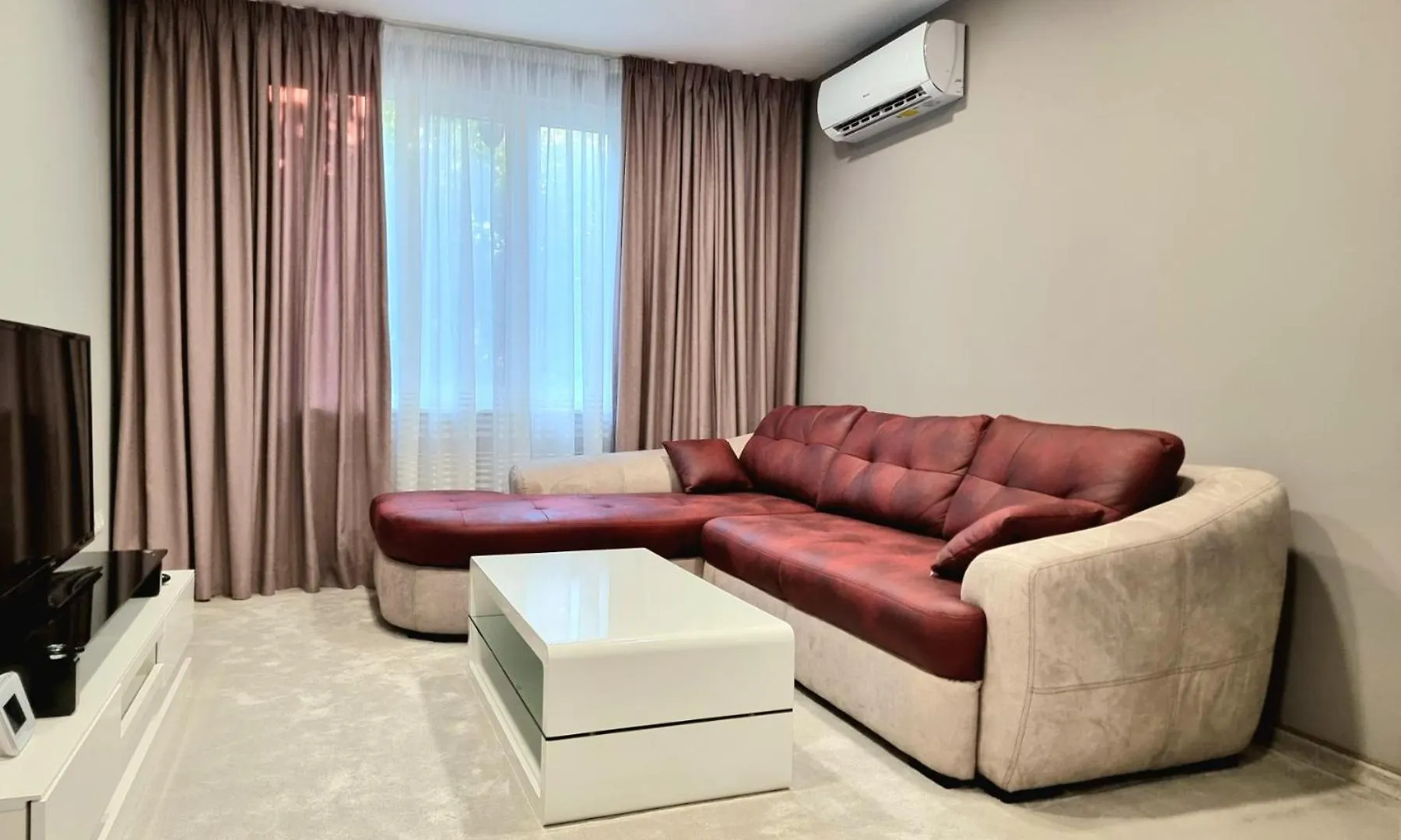 Alexandrovska - Super Centar Luxury Apartment Burgas